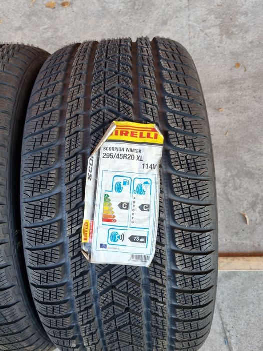 2 anvelope iarna NOI PIRELLI 295/45/20 DOT 2017 PRET PER BUCATA