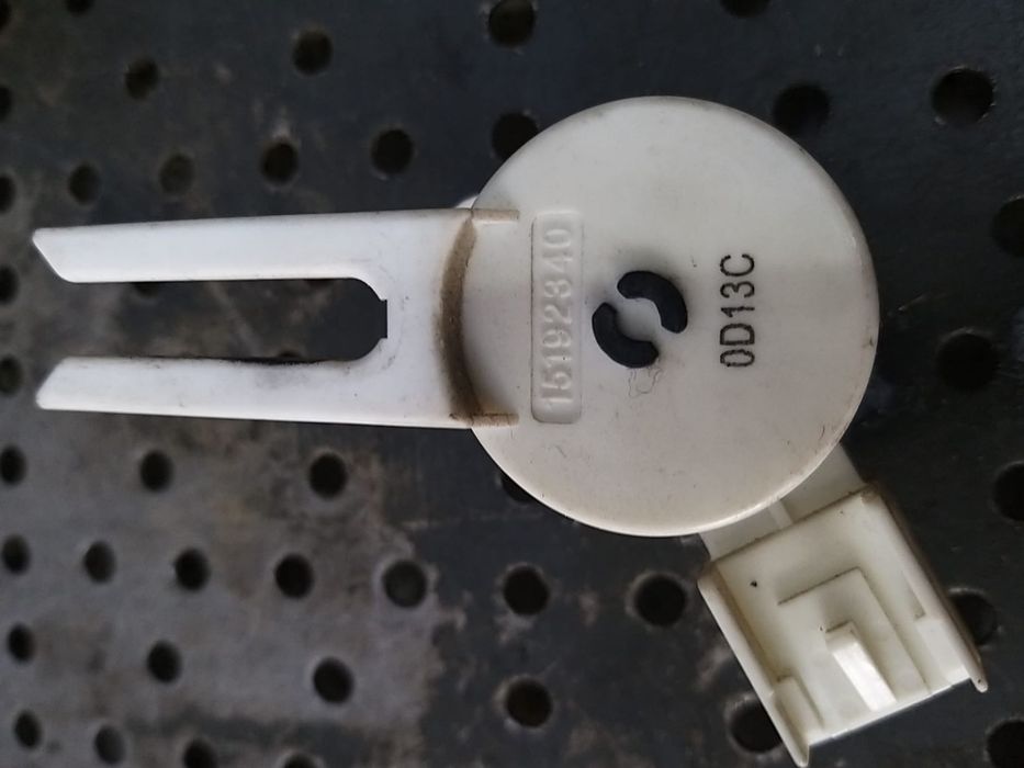 Senzor pedala frana opel astra j 15192340