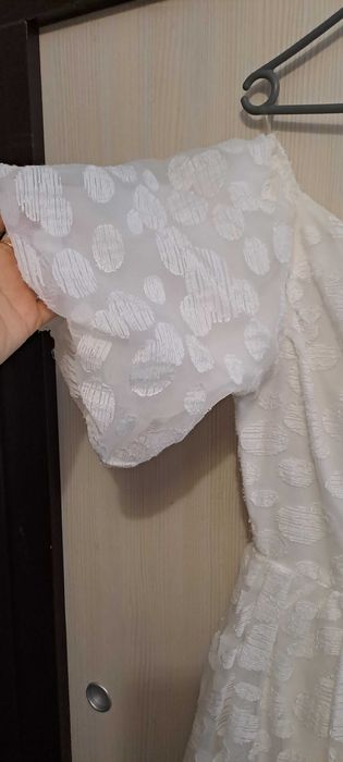 Бяла рокля, N 38,размер М