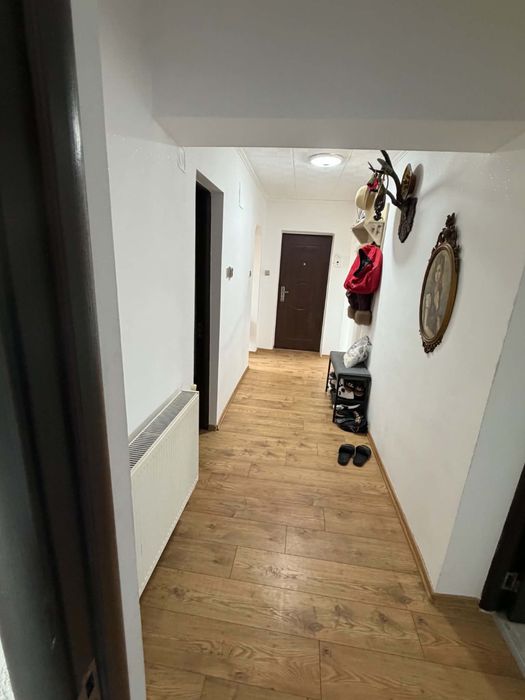 vand apartament