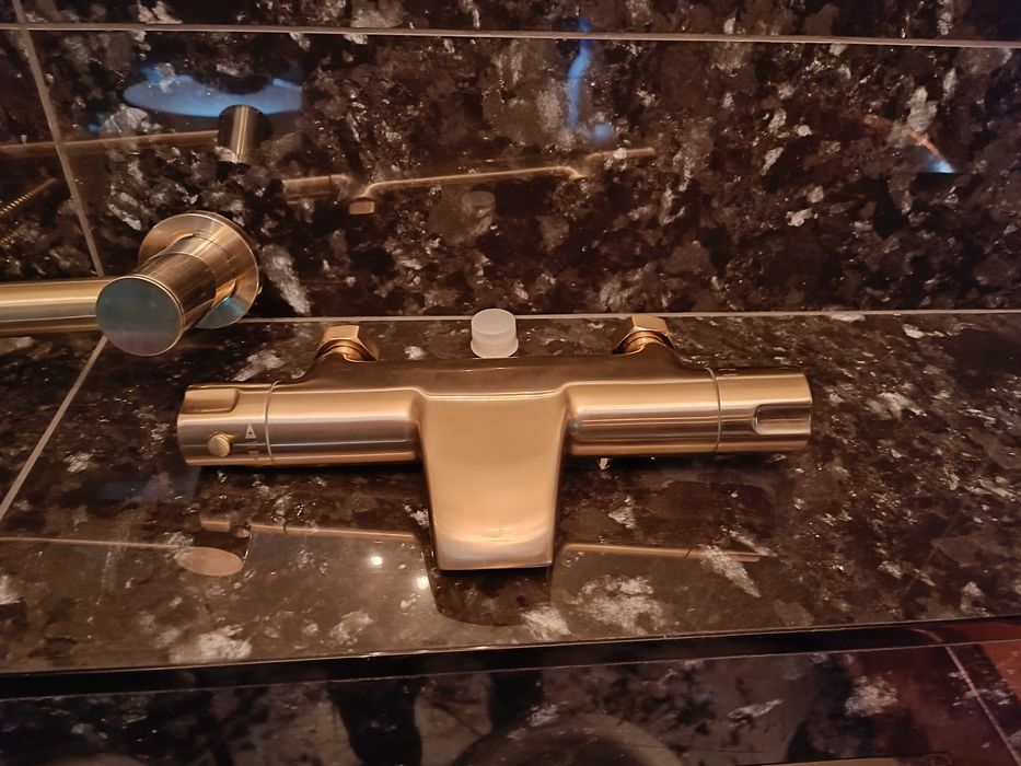 Смесител за баня душ или вана - Златист мат