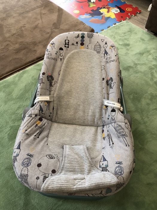 Сгъваем бебешки шезлонг тип  люлка