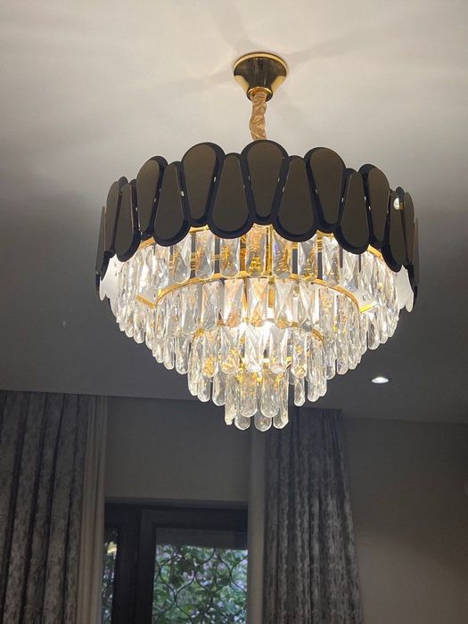 Потолочная люстра