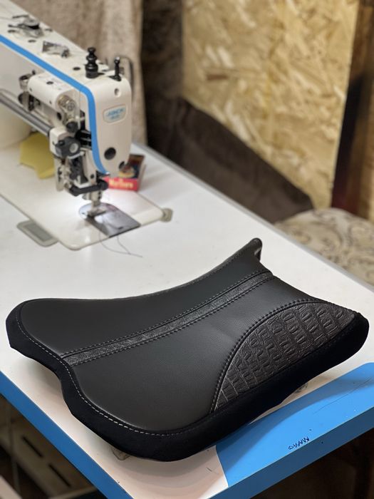 Перетяжка мото сидений