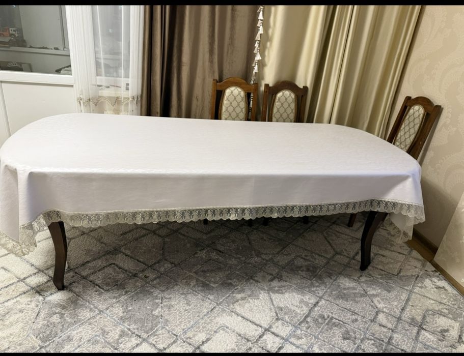 Продается стол и стулья