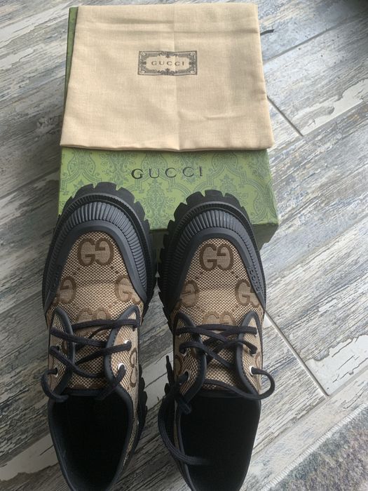 Papuci gucci purtati odata