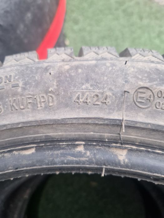 Продам шины 225/45R17