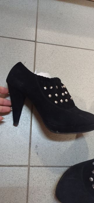 Дамски обувки и боти тип кубинка 37