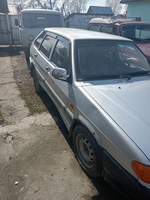 Продам машину ваз 2114
