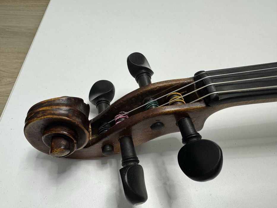 Vioara veche maestru 4/4 deosebita