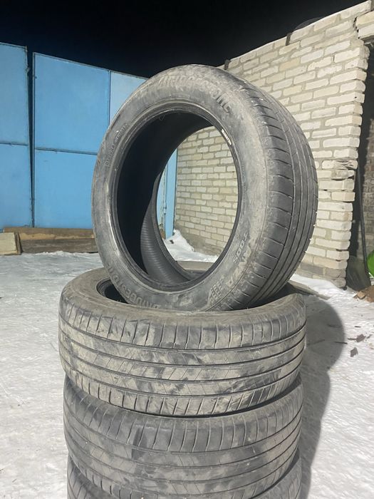 Продам резину на 17