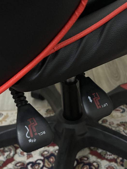 Игровое кресло новый