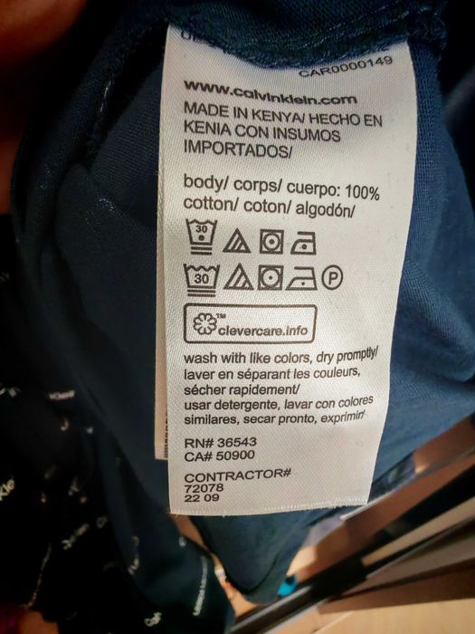 Vând tricou Calvin klein