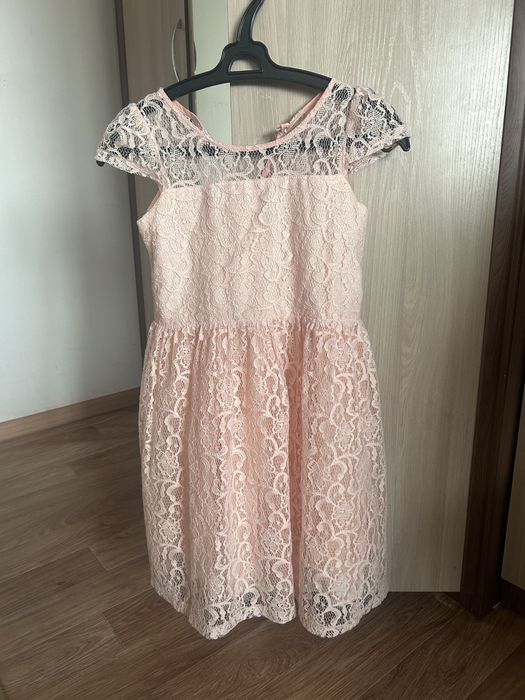 Продам 2 платья