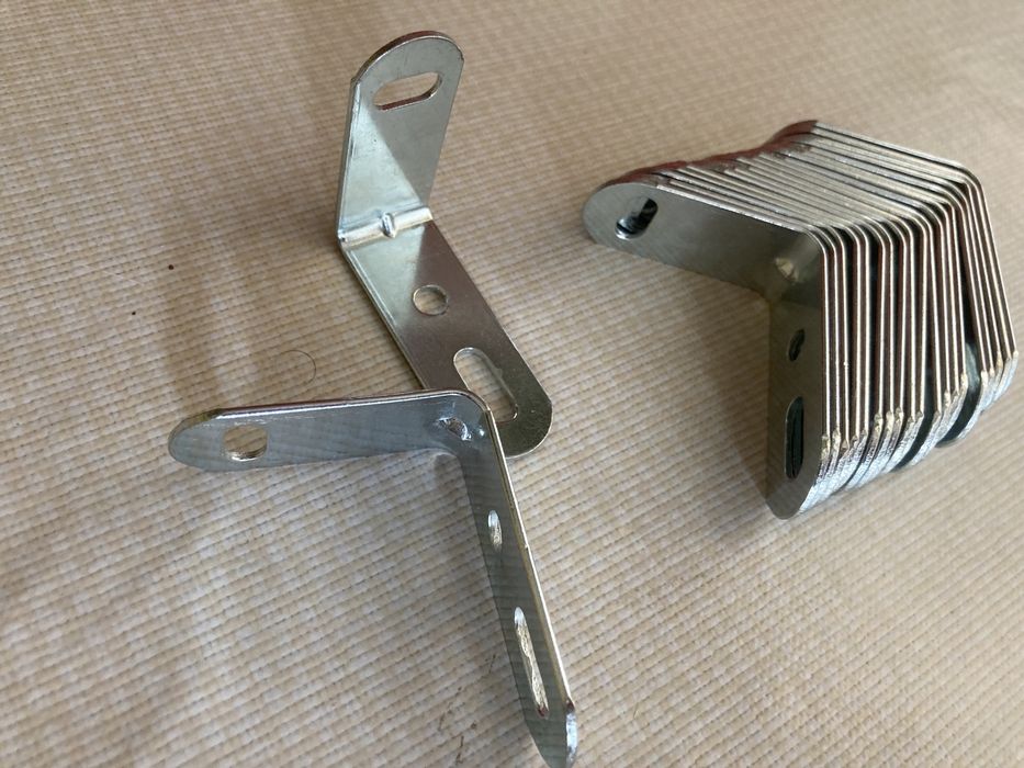 Coltar metalic . L metalic . Consola L metalice