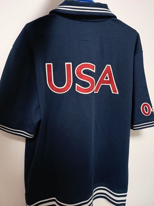 Vând jachetă vintage model 2004 USA Olympic Basketball team