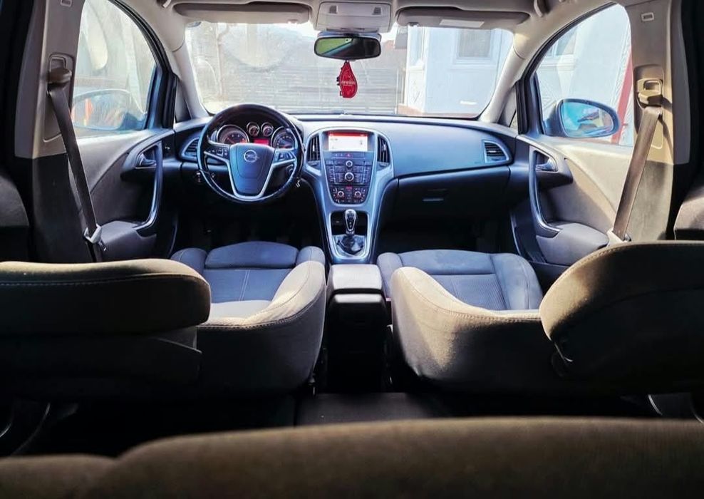 Vind opel astra j