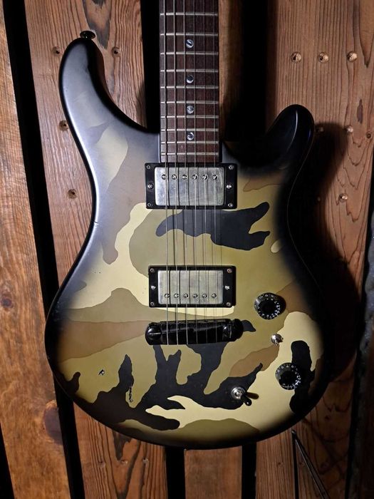 Продавам електрическа китара PRS SE Standart