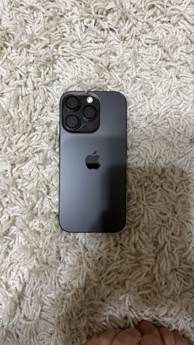 Продам Айфон 16 про 128 гб