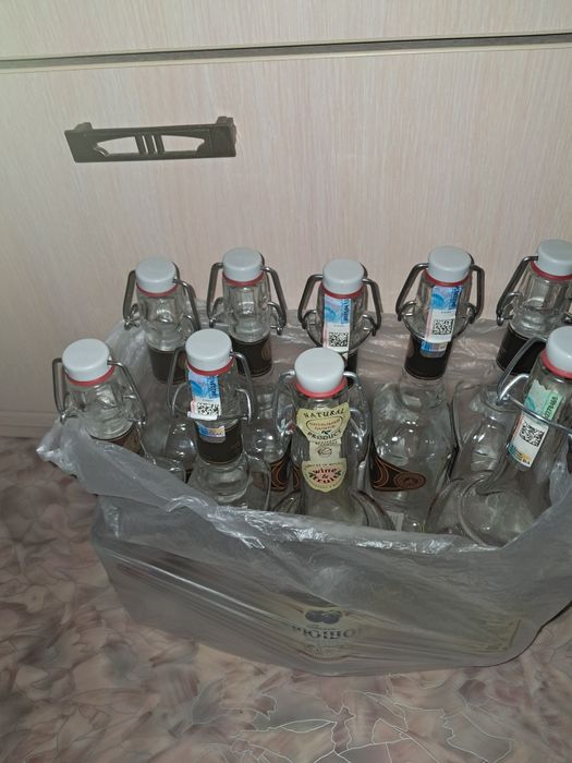 Продам.  бутылки