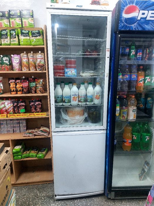 Витринный холодильник