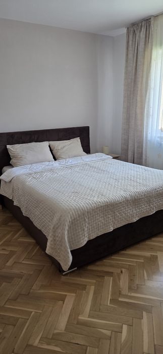 Apartament 2 camere de inchiriat.