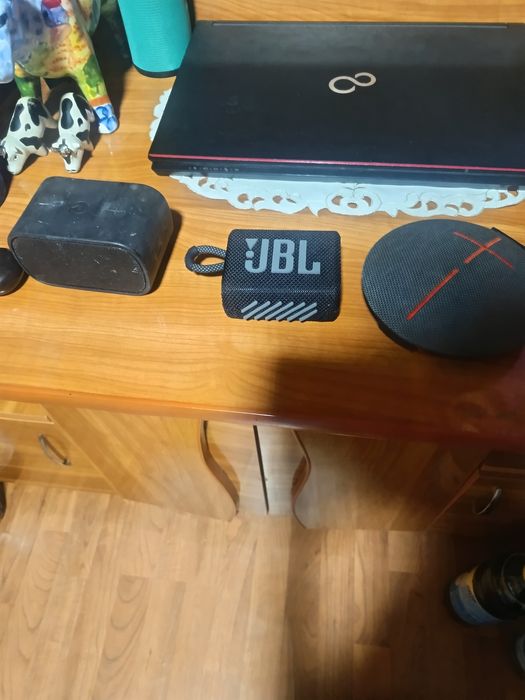UE Roll 2, U E Logitech și JBL go 3