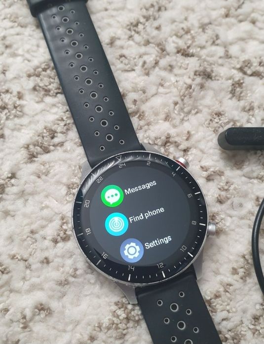 Smart watch + încărcător