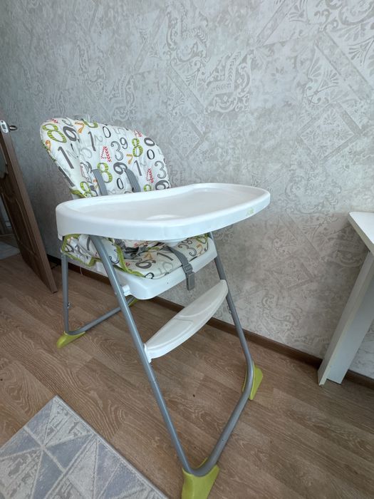 Детский стул для кормления Joie