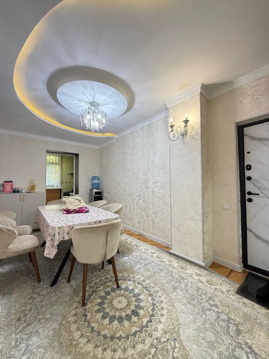Srochna 4 xona Yunusobod 16-kv 1 etaj sotiladi 115.000