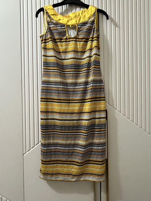 Продам летние платья