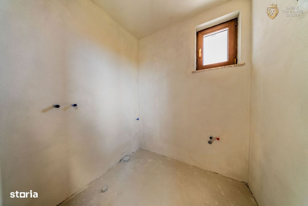 Vilă noua P+M in Sanleani