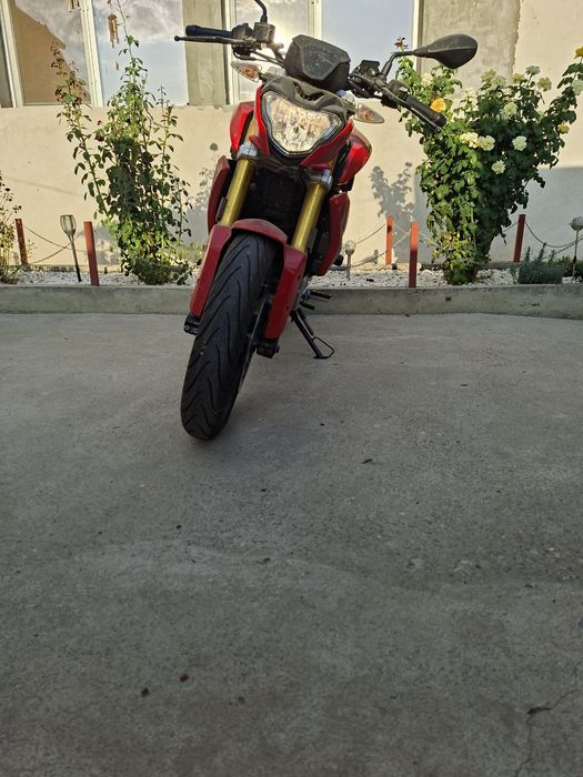 Vând  BMW  G310R