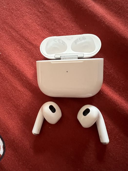 Airpods generatia 3