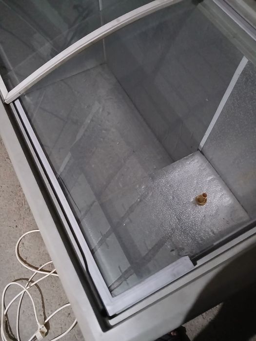 Морозилник сотилади