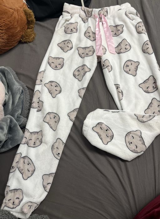 Спортни панталони + долница на пижама