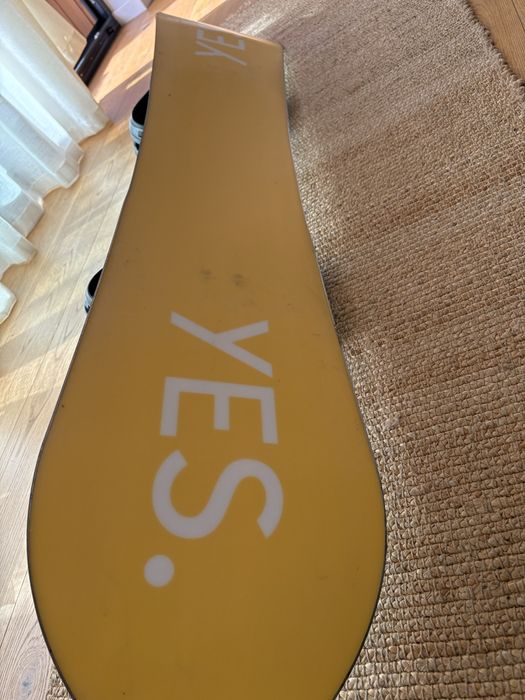 Vand placa snowboard Yes. Dicey 2023 156cm