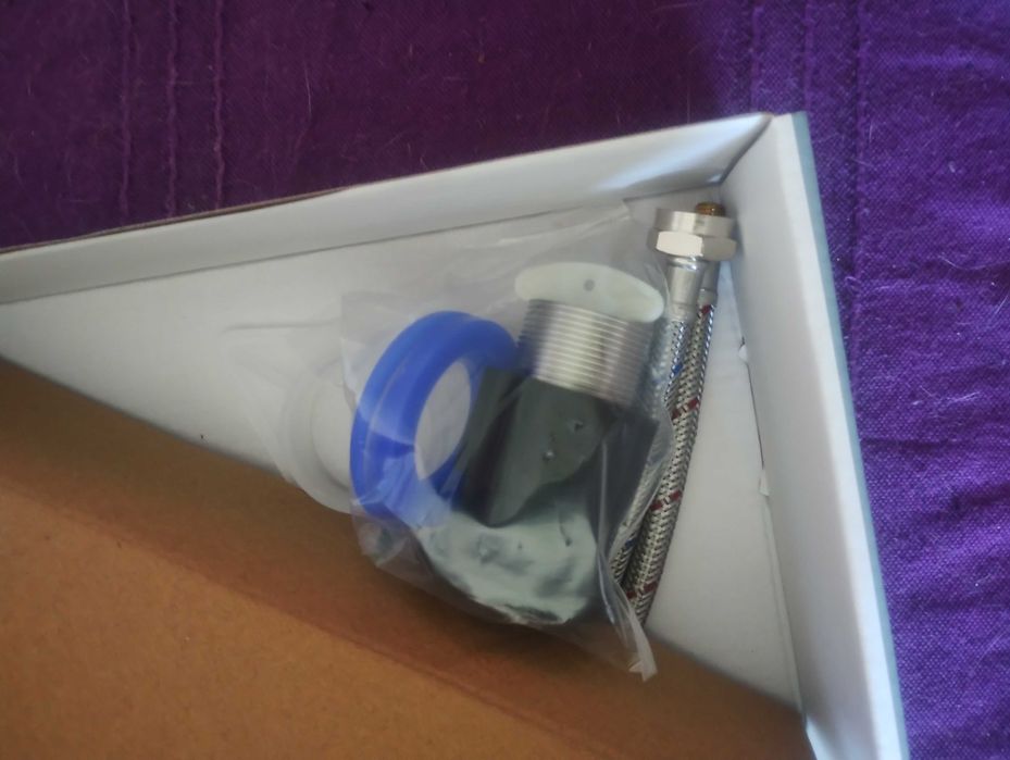 ЛЕД смесител за умивалник