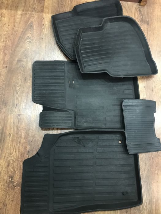 Продам полик для авто