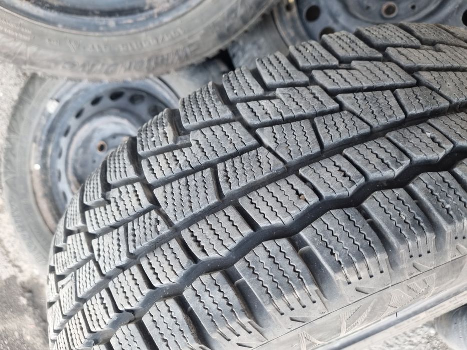 Продам зимний комплект