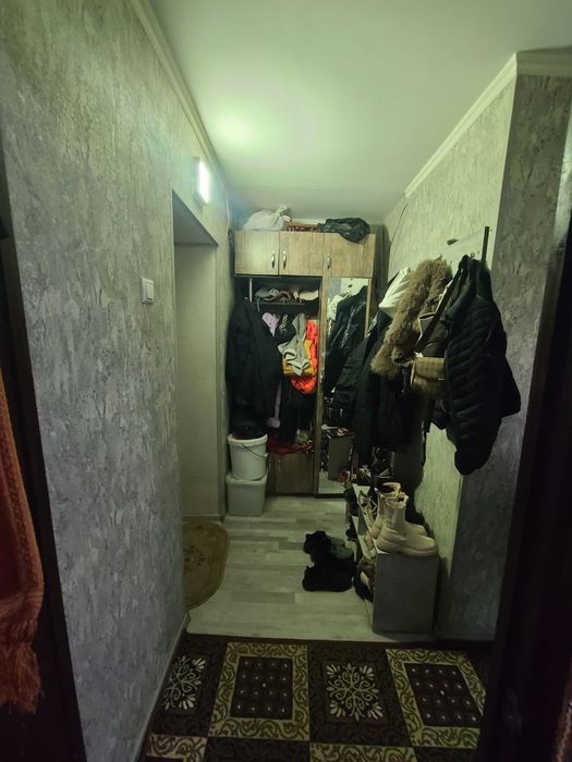 Срочно продаётся 1 комнатная квартира в городе Чирчике