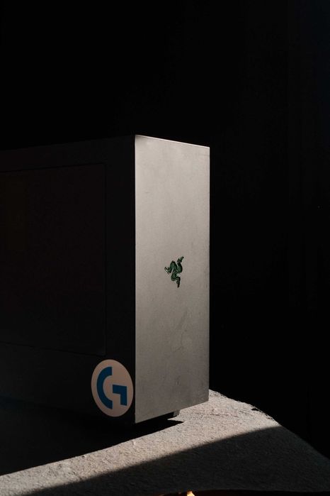 Гейминг компютър XFX Radeon RX7800XT + Ryzen 3600 + 32GB RAM