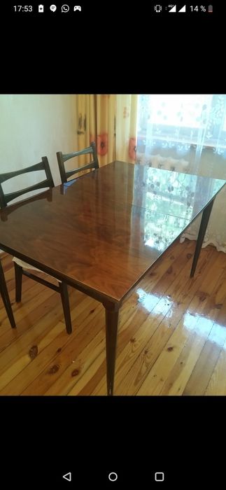 Продам полированный стол