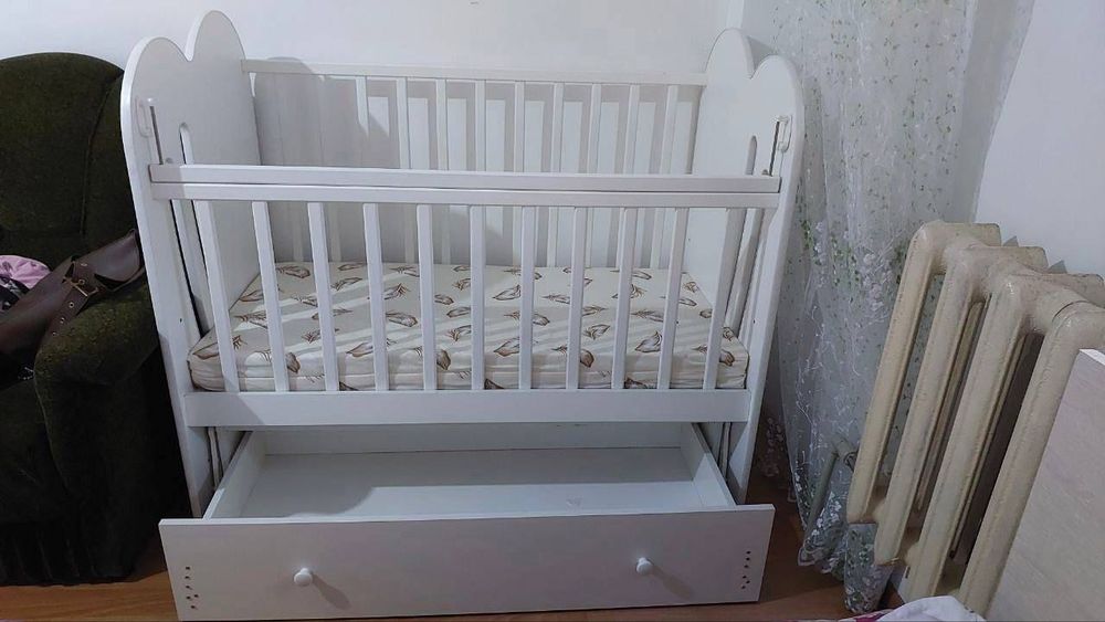 Кроваты, коляска