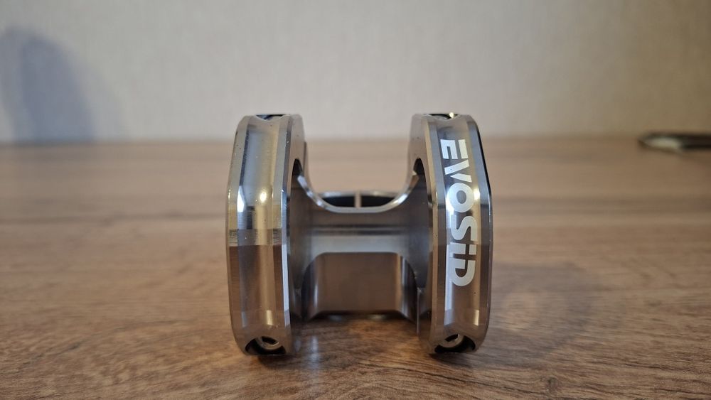 Титановый EVOSID