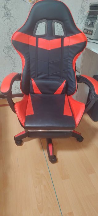 Компьютерное кресло