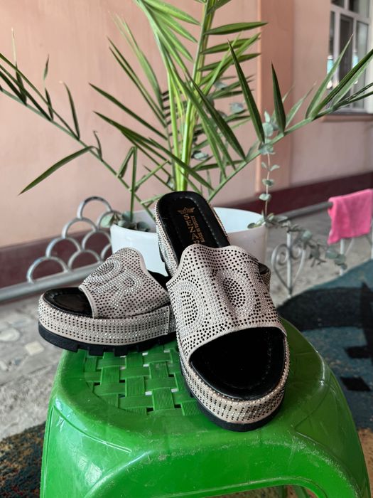 Тапочки для женщин