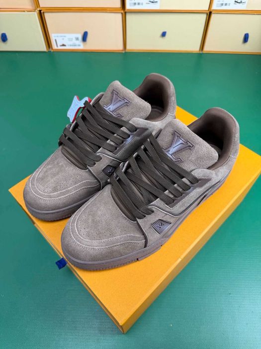 Adidasi Louis Vuitton Trainers Premium