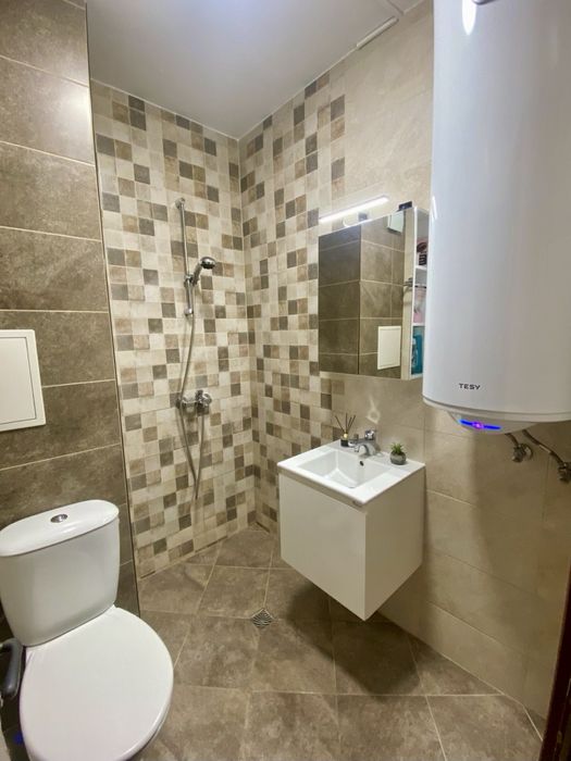 Дава се под наем Двустаен апартамент в Бургас, Меден рудник - зона А - 65 кв.м за 450 € - Снимка #7