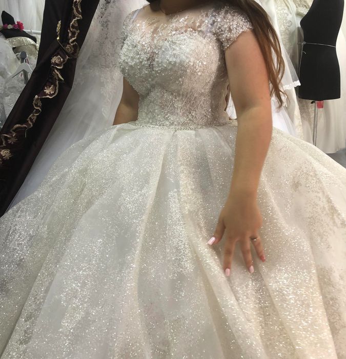 De vanzare rochie de mireasa